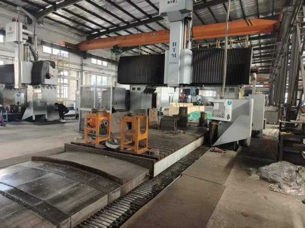 山东工厂海天6032龙门工期已到 便宜处理 带刀库 光栅.