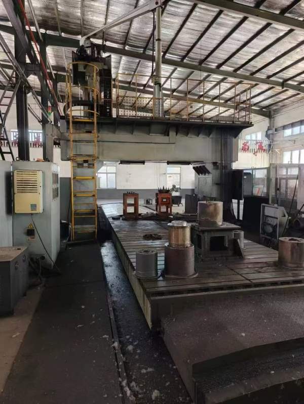 山东工厂海天6032龙门工期已到 便宜处理 带刀库 光栅.