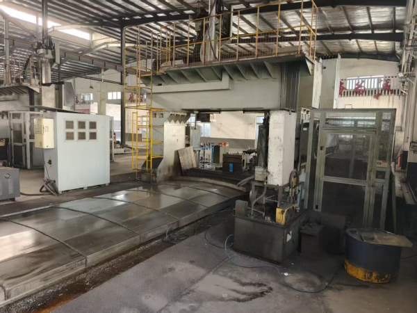 山东工厂海天6032龙门工期已到 便宜处理 带刀库 光栅.