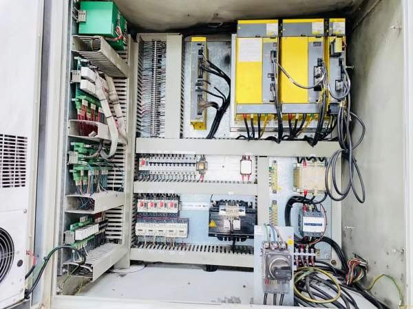 已售4台台湾原装油欣450数控立车，同款还有6台，在位.