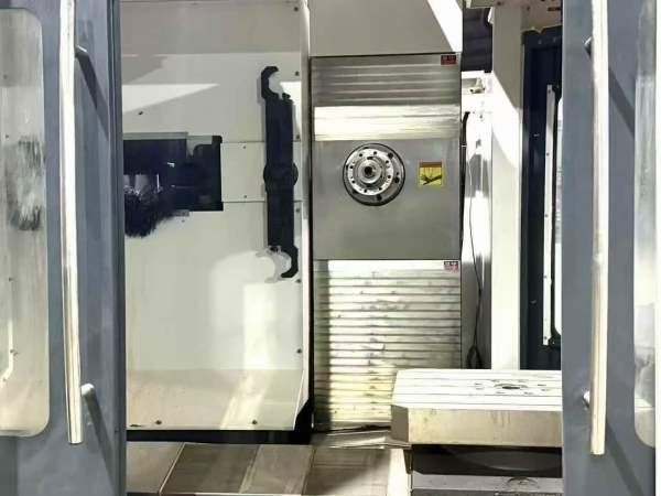 上海衡旭630卧加，3轴滚柱线轨，50主轴，24把刀臂刀库.