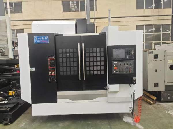 出售2022年嵩佑850立加，三菱M80系统，主轴12000转直.