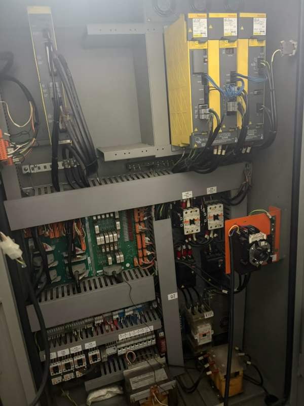 台中v20硬轨机安装少用搭配德国罗姆8寸卡盘，12工位刀.