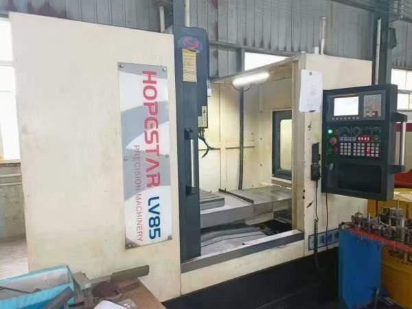 2017年一通855加工中心两线一硬，发那科mf系统，BT40.