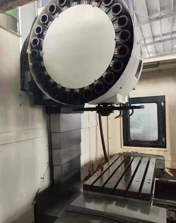 2017年一通855加工中心两线一硬，发那科mf系统，BT40.