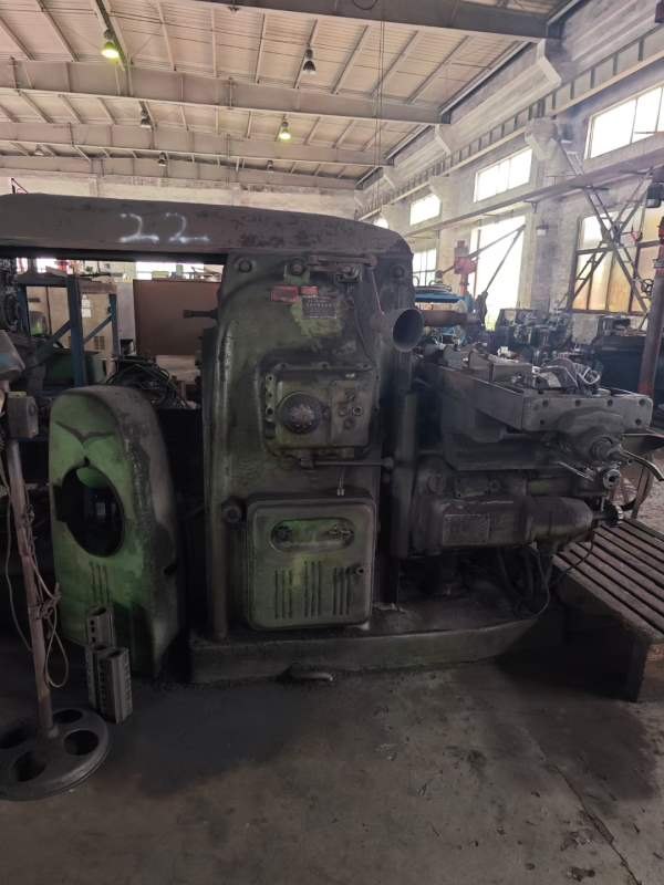 老国企使用中的X63铣床万能铣床，台面4001.7米，按重.