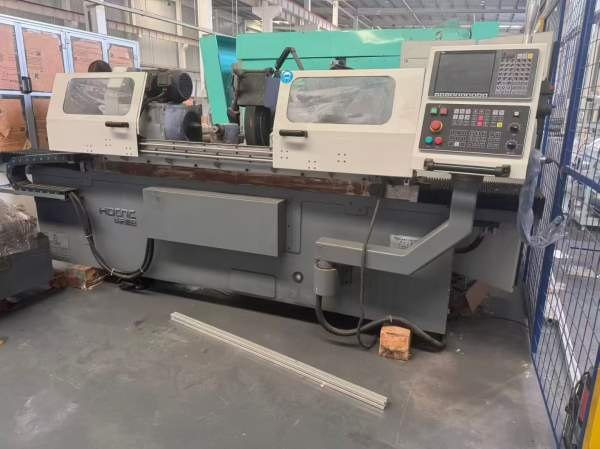 准新机:2022年威海华东MK13321米数控外圆磨，厂里买了.