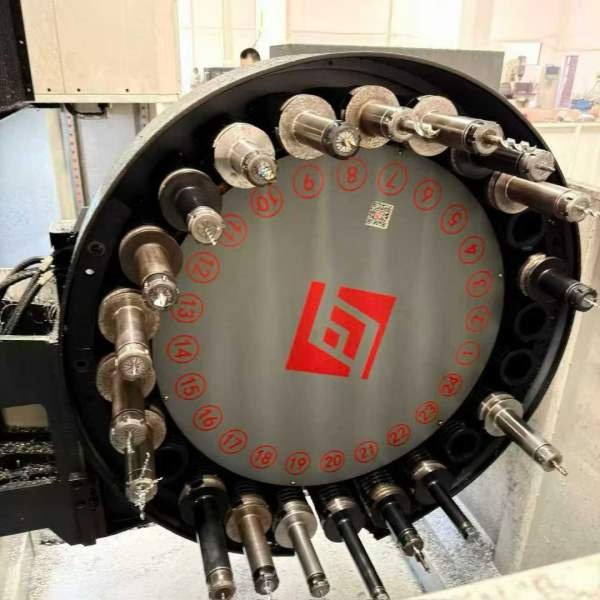 苏州工厂在位出售：海天4023龙门加工中心，工作台4米2.