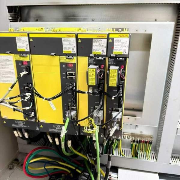 苏州工厂在位出售：海天4023龙门加工中心，工作台4米2.