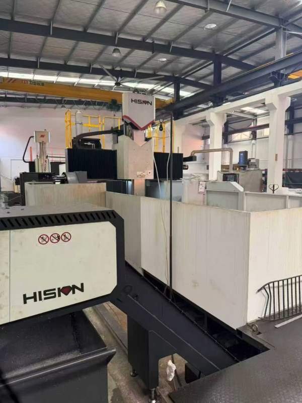 苏州工厂在位出售：海天4023龙门加工中心，工作台4米2.