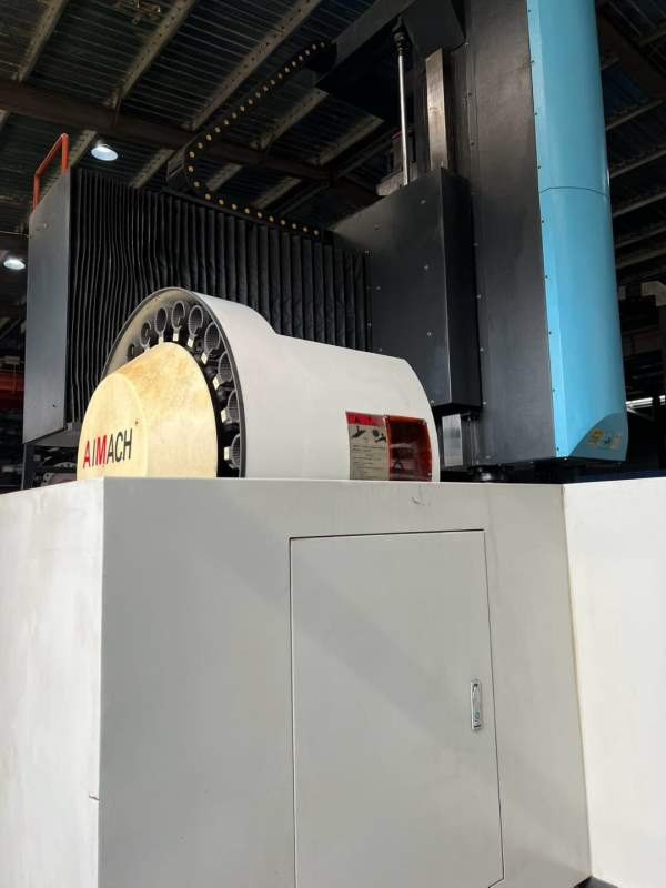 浙江金凯3022龙门加工中心，工作台1.83.1米，三轴行程.