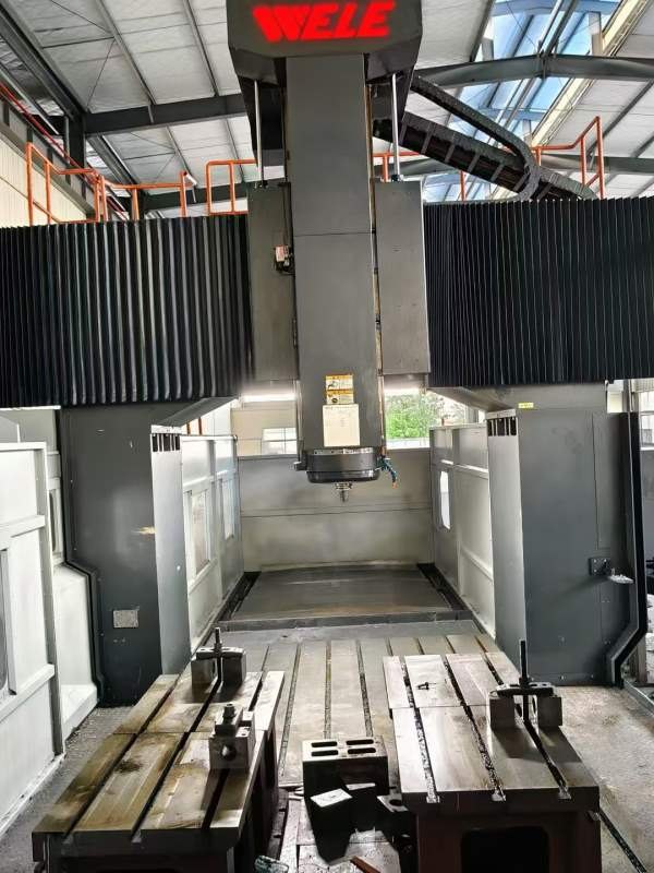 配A C 轴（C轴自动1分 度 ，A轴手动1度）刚刚买下准新.