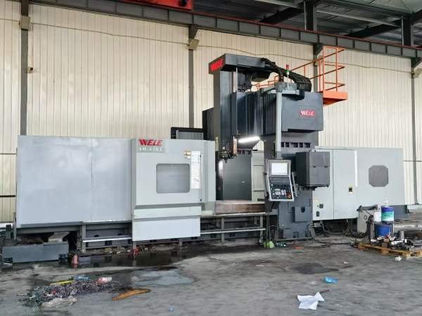 配A C 轴（C轴自动1分 度 ，A轴手动1度）刚刚买下准新.