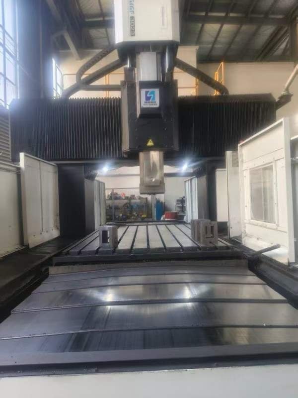 刚买一台国盛国盛3023RH龙门加工中心发那科MFPLUS系统.