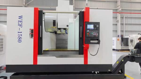 新到一台全新未用安徽维尔发1580两线一硬重型加工中心.