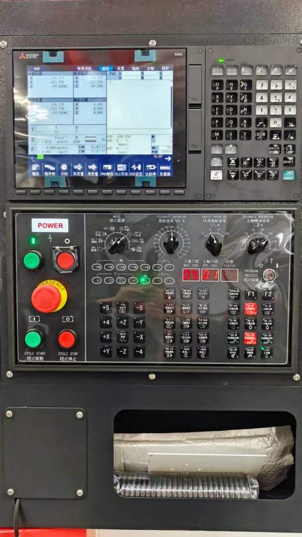 新到一台全新未用安徽维尔发1580两线一硬重型加工中心.