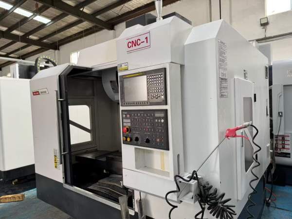 2023年捷甬达850加工中心，法那科mf Plus系统，三轴线.