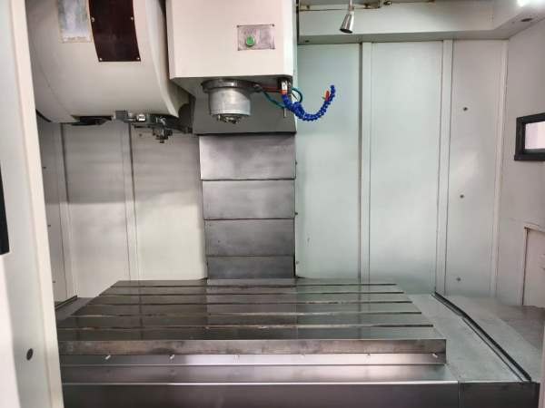 同款2台2022年，台准V11加工中心，法那科mf Plus系统.