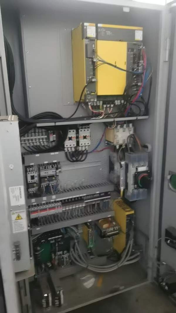 2021年日本津上M08D-II车铣复合，8寸卡盘，12工位刀塔.