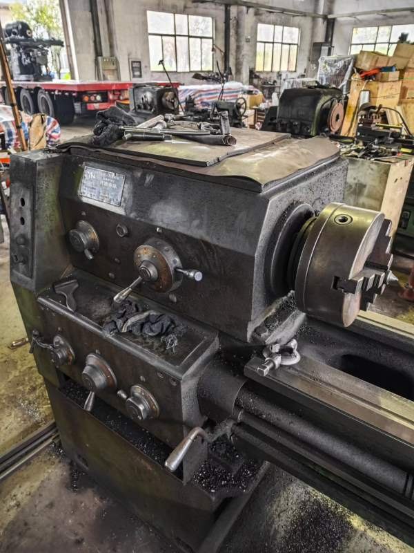 云南6140车床批发出售，几千元的机器，拿回去用，保准.