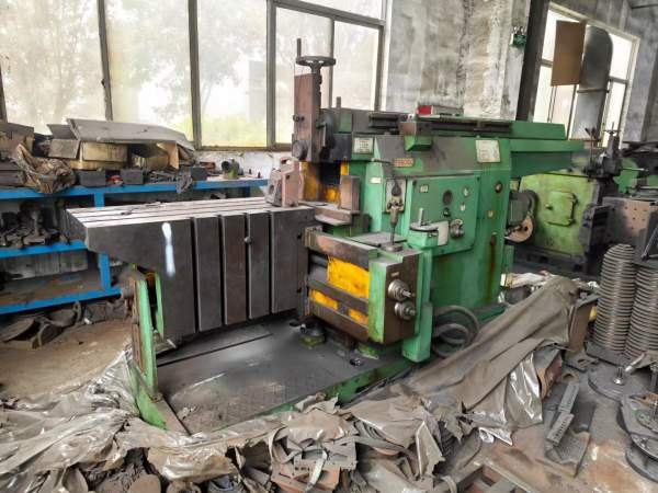 准新机：苏州新华机械厂产BYS60100牛头刨床，几乎全新.