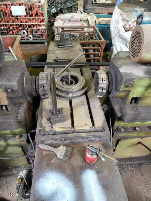 上海齿典400800双面铣两台，价格不高