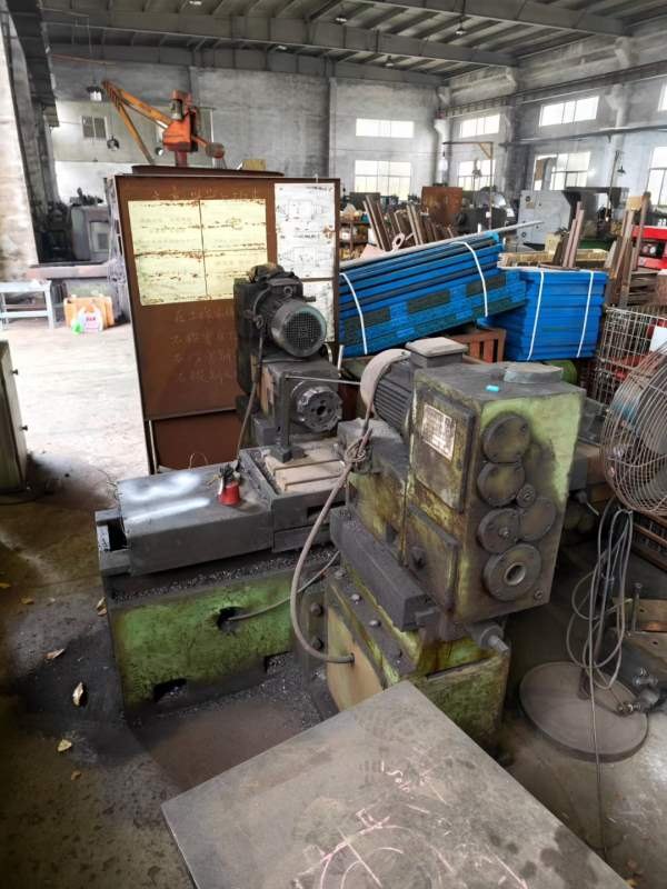 上海齿典400800双面铣两台，价格不高