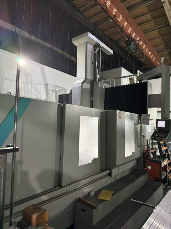 至臻3020龙门加工中心，发那科MFPlus系统工作台1.8米3.