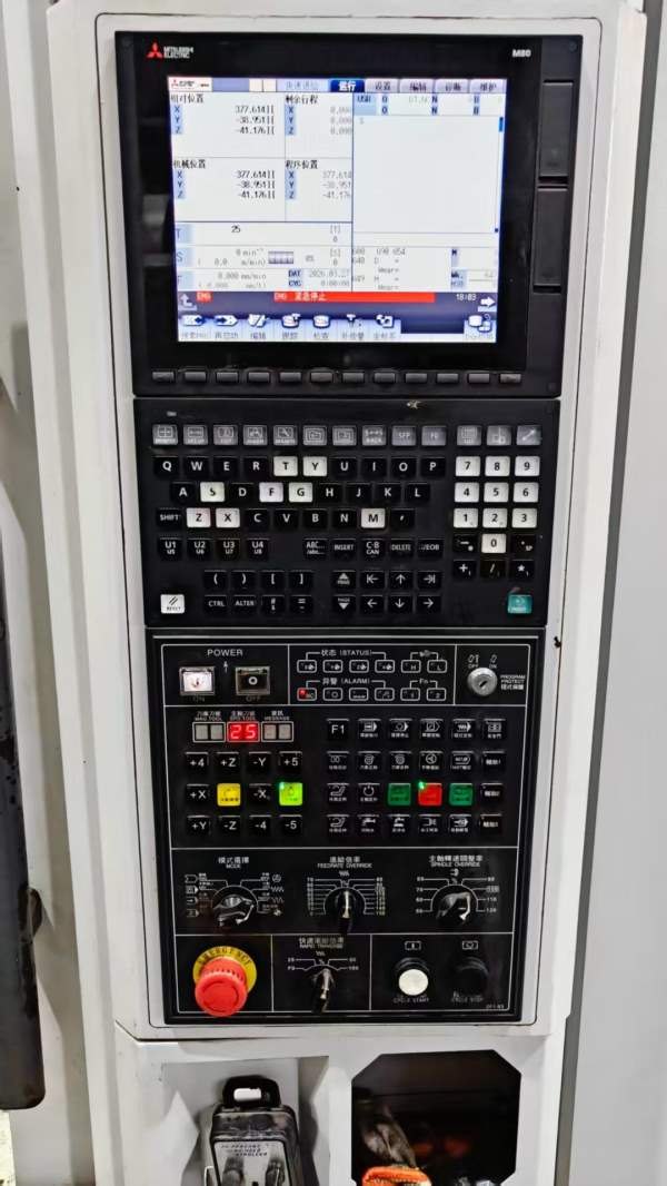 新到一台2023年台功850加工中心，三菱M80系统，BT40主.
