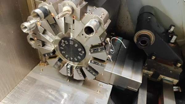 （军工厂非常少用）2017年台湾麗偉T6数控车床，发那科.