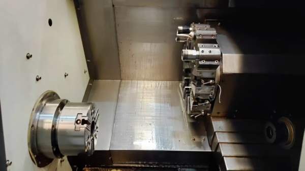 （军工厂非常少用）2017年台湾麗偉T6数控车床，发那科.