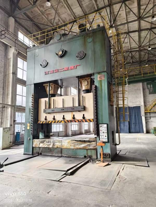 济南二机产J36-800，謻台，军工厂设备。价格优惠。用.