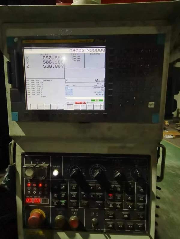 在位，25年产，基本全新国盛3216龙门加工中心，工作台.