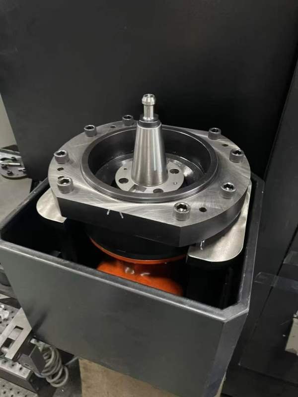 在位，25年产，基本全新国盛3216龙门加工中心，工作台.