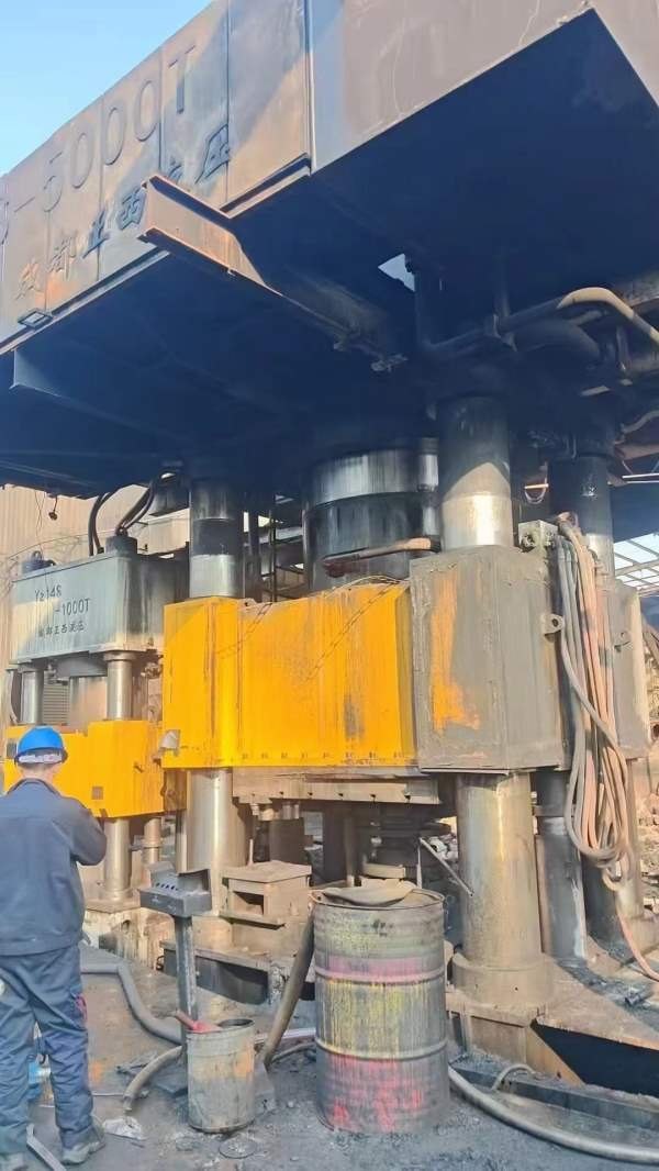 成都正西，5000吨热模锻造机，具体使用参数，如图说明.