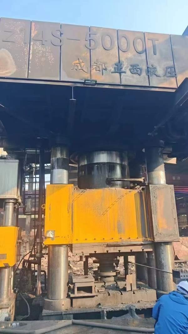成都正西，5000吨热模锻造机，具体使用参数，如图说明.