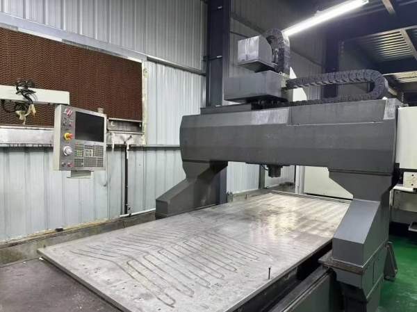 哈斯gr510，同款多台。