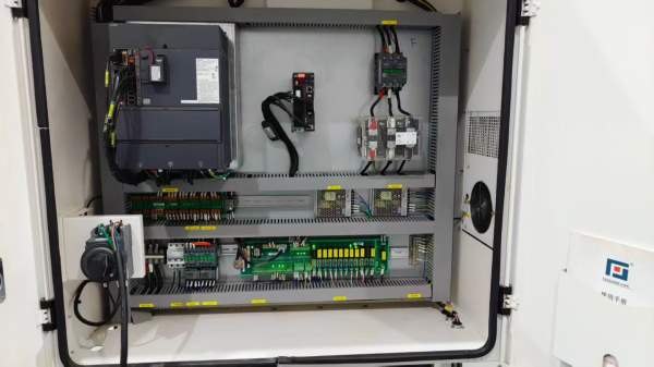 四台2023年台功T6钻攻机，三菱M80系统，BT30主轴20000.