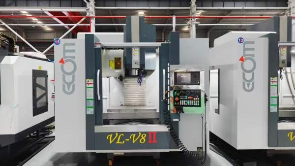 同款两台2023年福建东钢855加工中心（新机28万），发.