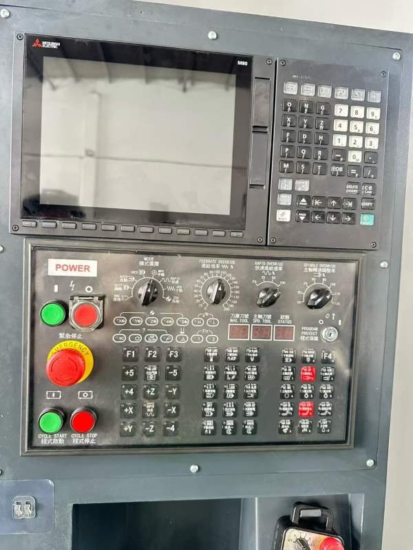 9.9成新斌盛1160三线滚柱，主轴皮带10000转，三菱系统.