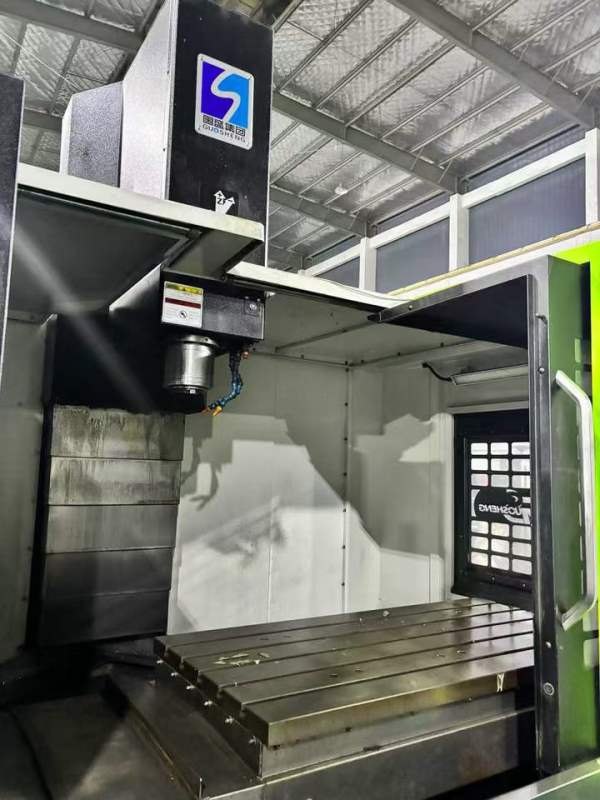 准新机：2021年南通国盛1270数控铣床，法纳克系统，BT.