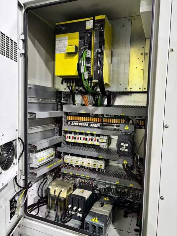 准新机：2021年南通国盛1270数控铣床，法纳克系统，BT.