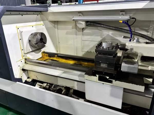 准新机：浙江瑞远520数控车床，加工长度1.5米，广数系.