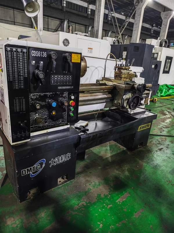 几乎全新的大连CDS6136车床，完全替代新机