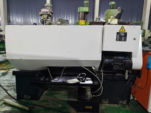 几乎全新的大连CDS6136车床，完全替代新机