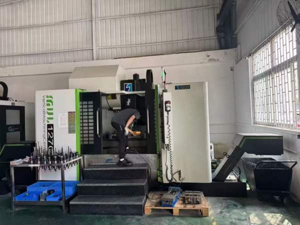 买一台精品国盛1270，俩线一硬BT50，1包系统