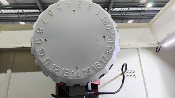 新到一台2021年广东乔峰T16大行程钻攻，发那科OI-MFPl.