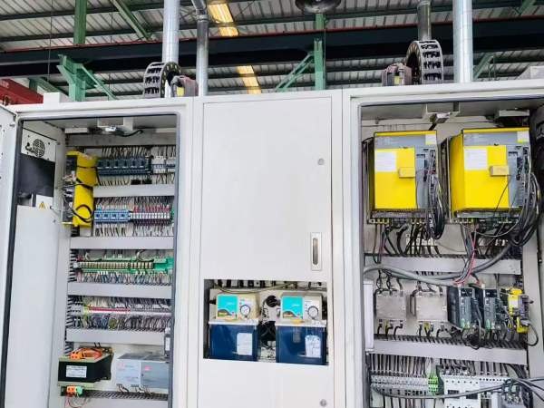 金沙350倒立车，同款四台双主轴，双刀塔