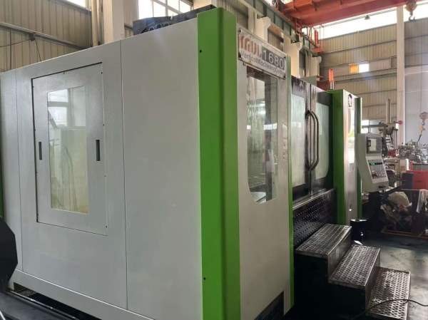 国胜1680加工中心，导轨两线一硬，刀库24把，X/Y/Z行.