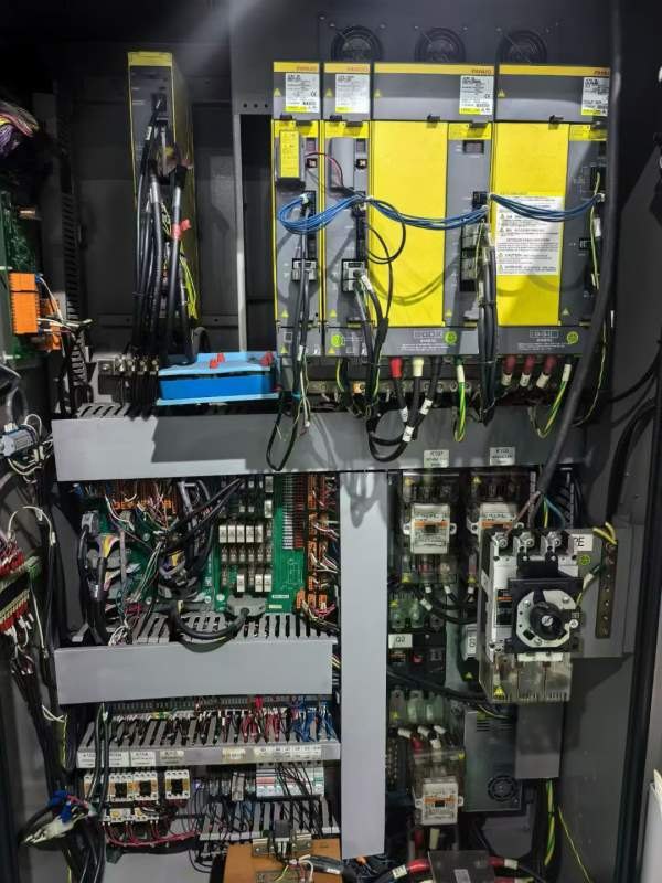 台中精机V26/1100加长款，发那科TD，阿尔法电机驱动，.